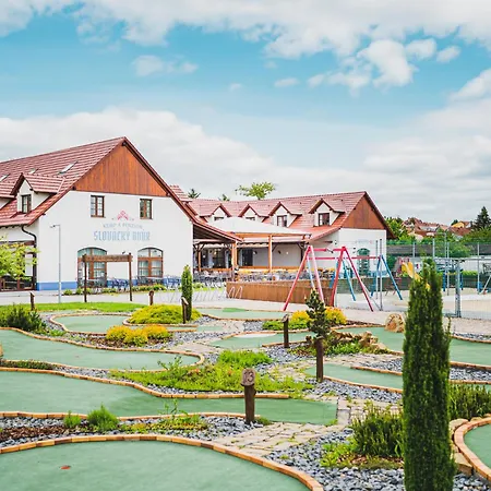 Slovacky Dvur S.r.o. Ferienpark *