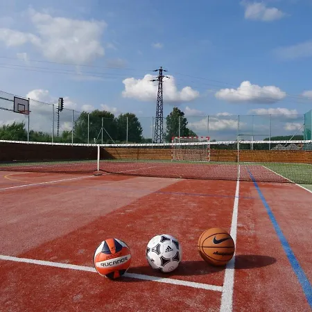 Slovácký Dvůr S.r.o. Prázdninový areál Ostrožská Nová Ves