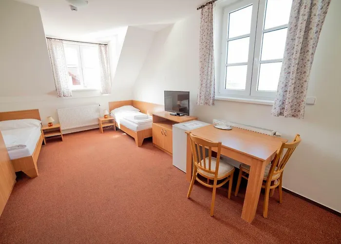 Holiday park Slovacky Dvur S.r.o. *